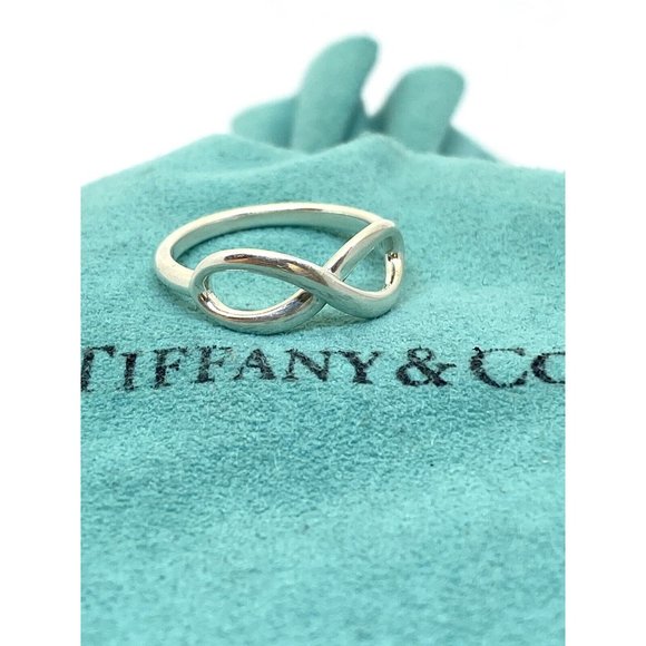 SOLD!!! Tiffany & Co Sterling Silver 925 Infinity Band Ring Size 6 - Picture 1 of 12